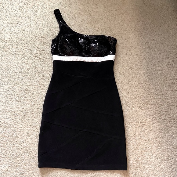 Ruby Rox Women’s Single Strap Sequin Body Con Dress Sz 5 - Picture 6 of 7